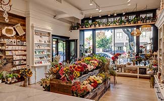 How to Choose the Best Flower Shop Delivery Service Near You