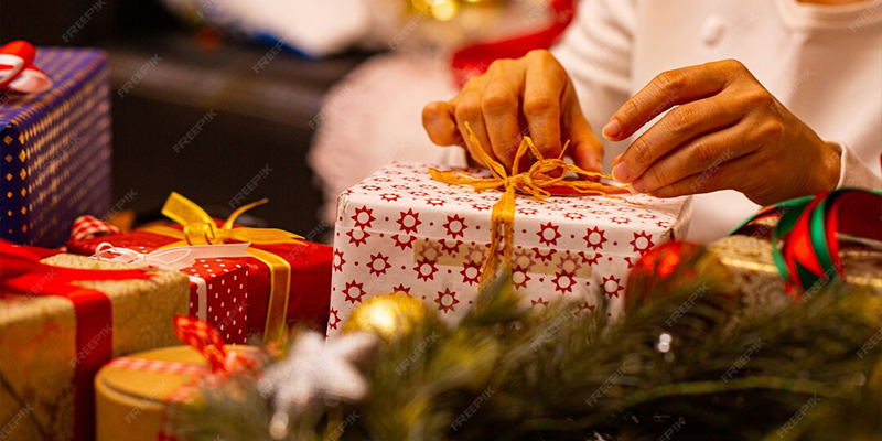 10-best-diy-christmas-gift-ideas-2025 10-best-diy-christmas-gift-ideas-2025