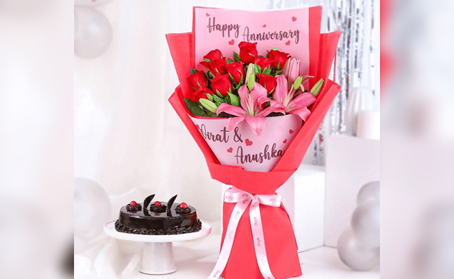 Anniversary Cake and Flower