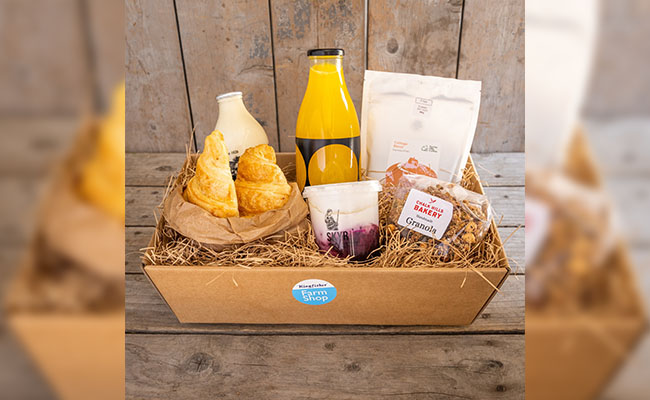 Breakfast-in-Bed Hamper