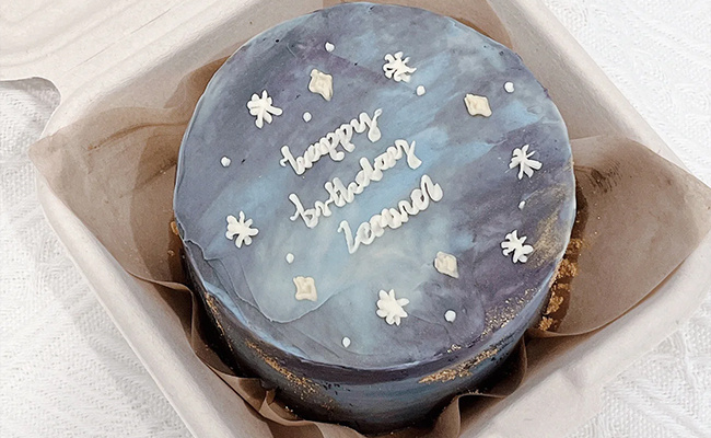 Minimalist and Aesthetic Cakes