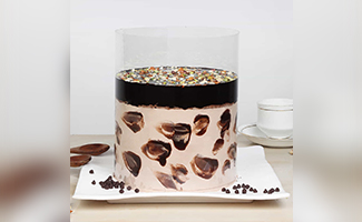 Pull Me Up Cake