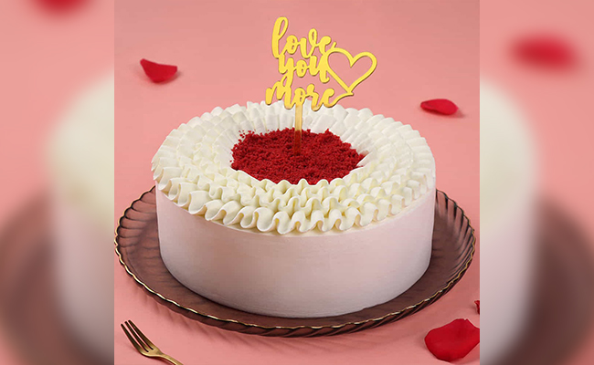 Red Velvet Love Cake