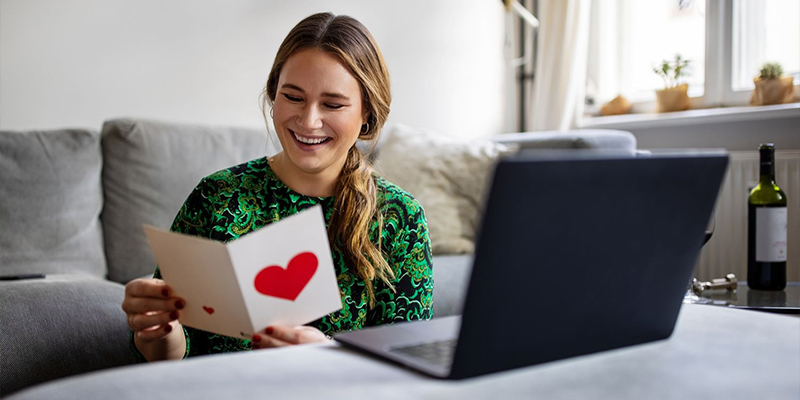 Anniversary Gifts for Long Distance Relationships