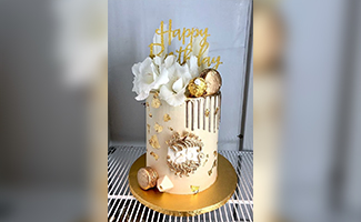 Golden Glam Cake