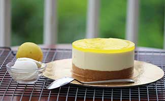 Sparkle Cakes And Bakes
