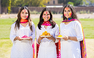 Holi gift ideas for corporates