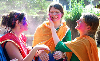 Tips for Holi Travellers