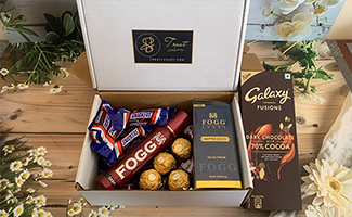 Rakhi Gift Ideas for Bhaiya Bhabhi