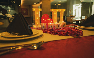 Romantic Candlelight Experience