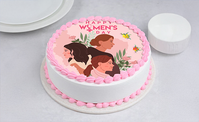Round Photo Cake for Women’s Day